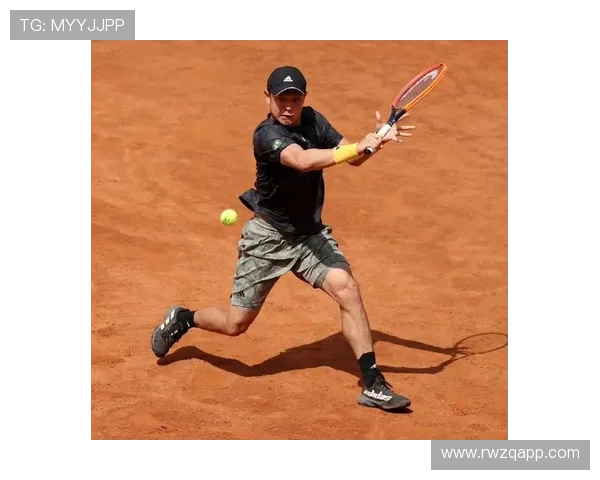 吴易昺因伤无奈退赛 2023年ATP上海大师赛成败起伏再现