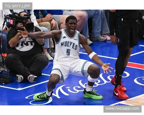 森林狼历史新篇章芬奇带队前15场取得10胜成就再现