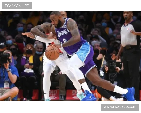 克莱伯为湖人征战经历尚浅常规赛未出场仅参与季后赛与季前赛